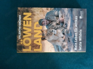 Löwen Land: Mein Leben für Afrikas letzte Wildnis von Valentin Grüner - 76 Mängelexemplare aber NEU