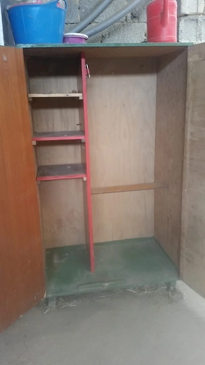 Sattelschrank
