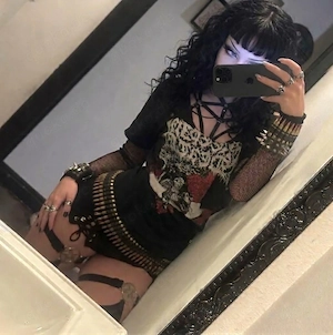 Dominante Goth Mommy