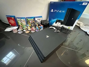 PlayStation 4 Pro 1TB Mit viel Zubehör 