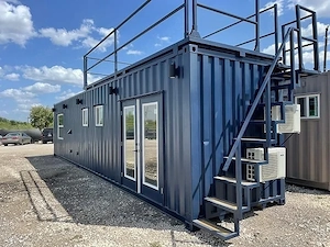 40-Fuß-Containerhaus, möbliert   versandbereit.