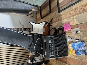 squier by fender bullet strat s n CY03050609 inkl.Verstärker uvm.