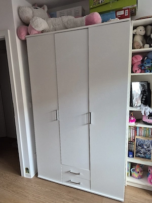 Kleiderschrank weiss 3 türig jugendzimmer 2x vorhanden 
