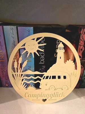 Campingglück   liebevoller 3D-Türkranz 20x20 cm Deko