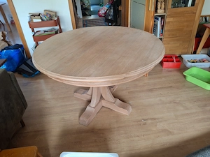 Runder ausziehbarer Esstisch, Eiche furniert,   120 cm