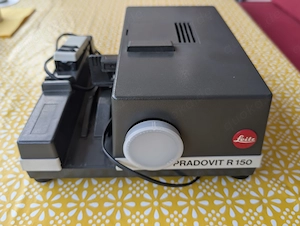Leitz Diaprojektor