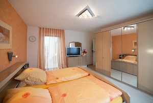 Freistehendes Ein- bis Zweifamilienhaus mit vielseitig nutzbarem Wohnkonzept in Dorfitter, Korbach Bild 9