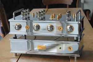 INTONATION P1 High End Vorverstärker & Netzteil Kombination