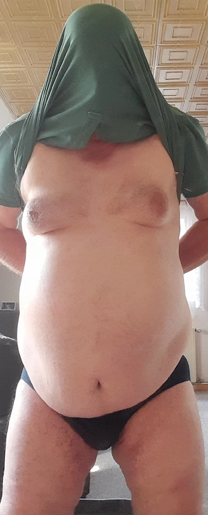 Suche Herr und Herrin für mich 