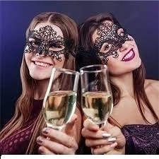Der private Party-Abend. Hole Dir eine Einladung