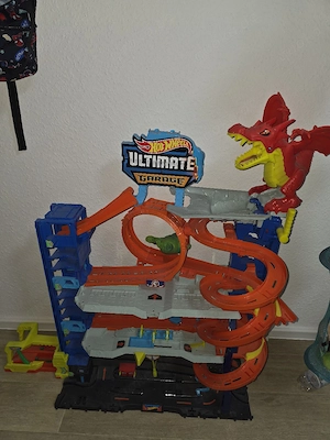 Hotwheels Ultimate Garage 