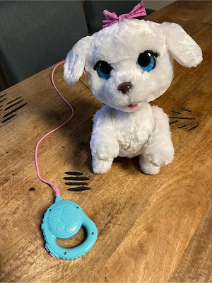 Hasbro FurReal Gogo tanzendes Hündchen