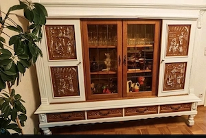Riesiges Eichen-Vintage-Set! Massive Möbel mit handgeschnitzten Reliefs (Weiß, VB)