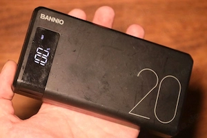 BANNIO Powerbank 20000mAh schwarz mit Display