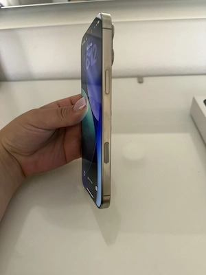 Apple iPhone 16 Pro Max 256 GB   Natural Titanium   sehr gut 6. Sep. 2  Uhr