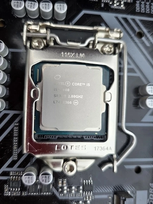 Mainboard Gigabyte Z370M Bundle mit Intel I5-CPU (SR3QT) Sockel 1151 + 8GB DDR4