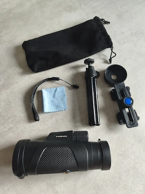 Monokular Spektiv beschichtet mit Mini-Stativ, Smartphone-Halterung & Tasche