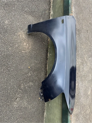 Audi A6 4F Kotflügel vorne rechts  Muss heute weg  