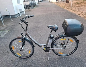 28-Zoll-Elektrofahrrad zu verkaufen  In exzellentem Zustand.