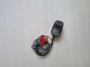 Zu Verkaufen eine Funktion fähig  Netzteil  Elektroauto für Kinder 