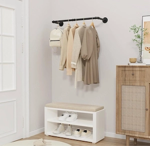 Schwarze Garderobe Bild 3