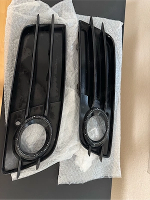 Audi A4 B8 Nebelscheinwerfer Blenden RS Look schwarz