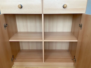Holzschrank mit 2 Schubladen & 2 Türen  Bild 2