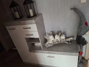 Flurgarderobe drei teilig Bild 1