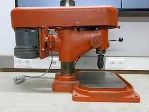 Tischbohrmaschine Hille