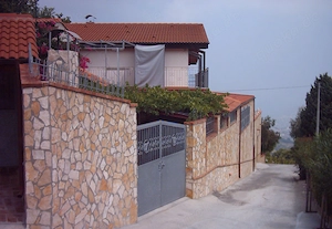  Bauernhaus Casalpino mit Grundstücken in Sizilien zu Verkaufen Bild 2