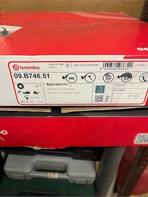 Mercedes W212 Sportbremsen Brembo komplett Set Scheiben Bremsklötze 