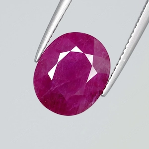 NTE Montepuez-Mozambique Rot Rubin, 5,52 ct, natürlich, unbehandelt, oval, transparent  Zertifikat Bild 8