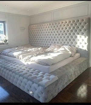 Luxuriöses Silber-Graues Samt-Bett in Kingsize-Größe - Vollständig Gestepptes Chesterfield-Design Bild 2