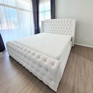 Luxuriöses Silber-Graues Samt-Bett in Kingsize-Größe - Vollständig Gestepptes Chesterfield-Design