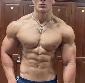 Daddy mit 22cm sucht Gymboy wie im Bild 