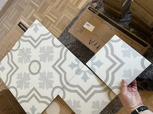 Bodenfliesen, Zementfliesen, 4 Packungen günstig abzugeben.