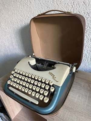 Vintage Retro Schreibmaschine mit Koffer 50er