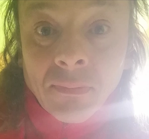 Netter hübscher Mann (52), Nylon Liebhaber, sucht lockere Frau für prickelnden Outdoor - Spass