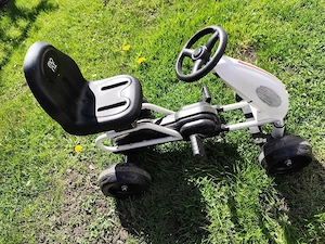 kleiner Gokart 
