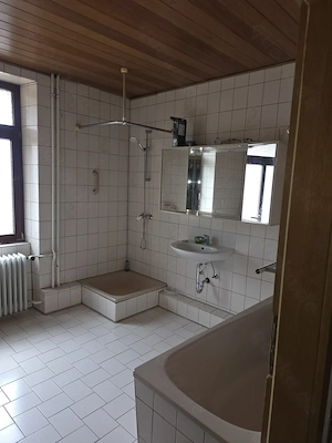 Zwei Zimmerwohnung 85 m2 1 OG in Oberwiesen Bild 4