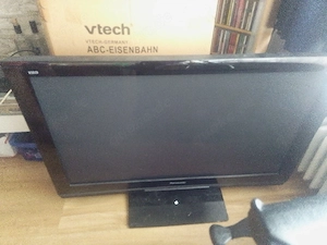 ein 42-Zoll Plasma-Fernseher von Panasonic