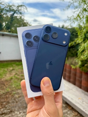 Apple iPhone 17 Pro 256 GB Tiefblau | Rechnung vom 26.08.26 | 100% Batterie
