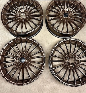4x18 Zoll Alufelgen Bronze 225 40 R18 mit abe