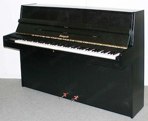 Klavier Haegele 108 schwarz satiniert, Nr. 18925, Renner-Mechanik, 5 Jahre Garantie