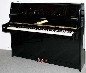 Klavier Petrof 115, schwarz poliert, Nr. 390991, 5 Jahre Garantie