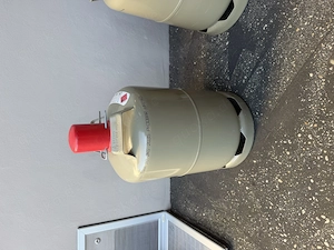 leere Gasflasche 11 kg, Prüfung bis 2035, nur 10,2 KG Tara