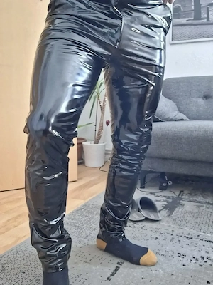 Suche Junge Frau