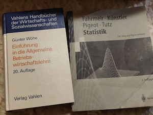 2 Fachbücher BWL & Statistik   Wöhe + Fahrmeir   Studium
