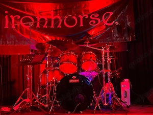 Ich verkaufe mein komplettes Drum-Equipment