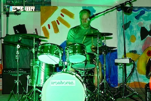 Ich verkaufe mein komplettes Drum-Equipment